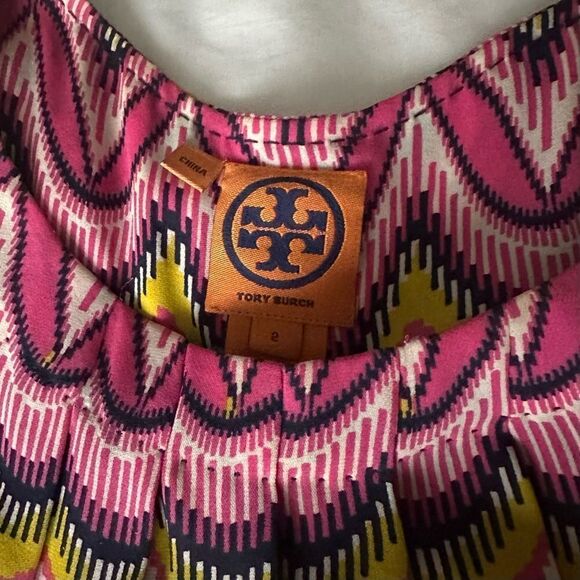 Tory Burch sleeveless silk blouse in geometric print. - Picture 2 of 6